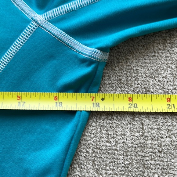 Under Armour 1/4 Zip Semi-Fitted Cold Gear Active Long Sleeve Womens Size L - Picture 4 of 10